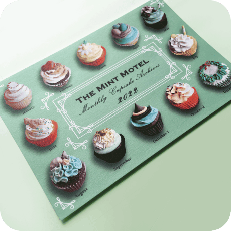 MONTHLY CUPCAKE POSTCARD 2022