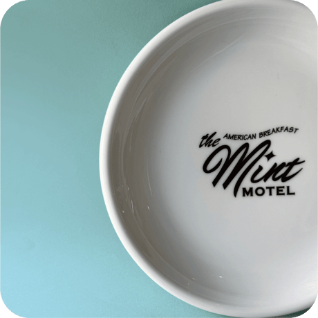 The MINT "CAKE PLATE"