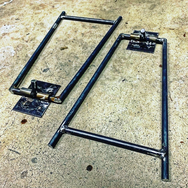 折りたたみアイアンテーブル 折りたたみアイアン脚のハイテーブル（中棚付き）受注生産品 机