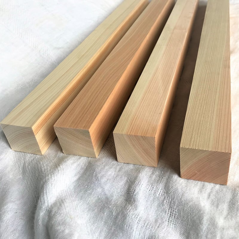ひのき 角材 4.5cm× 4.5cm 4本組 4面フシなし 天然乾燥材 ひのき 角材 4.5cm× 4.5cm 4本組 4面フシなし 天然乾燥材