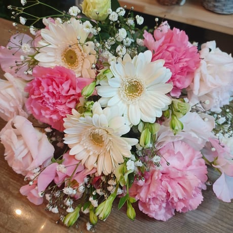 季節のおすすめ花束standaed