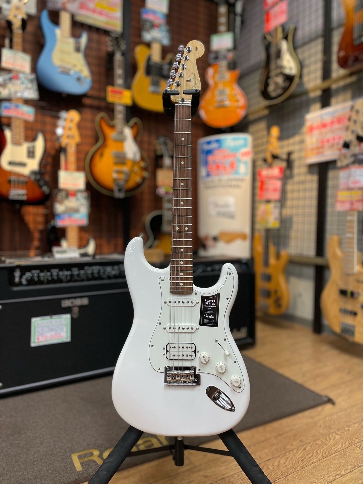 Fender　White　Stratocaster　Polar　HSS　Player　グル...