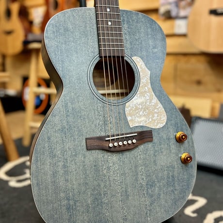 Art&Lutherie LEGACY Q-Discrete Denim Blue【アウトレット特価/トップキズ有】
