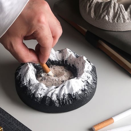 火山 灰皿 タバコ 葉巻 喫煙 グッズ 小物入れ 卓上　飾り