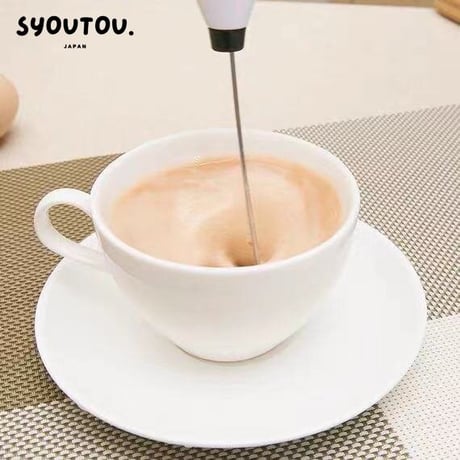 ホワイト 電動ミニクリーマー カプチーノミルクフォーマー 電池2本を付き