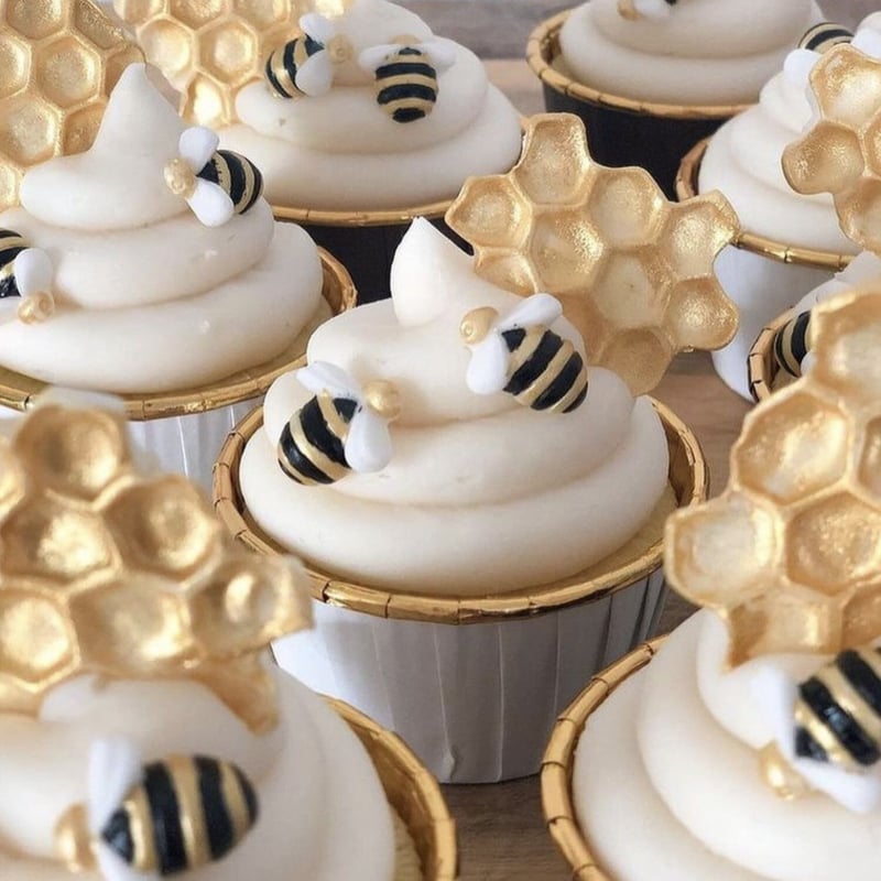 カップケーキ 置物巣箱