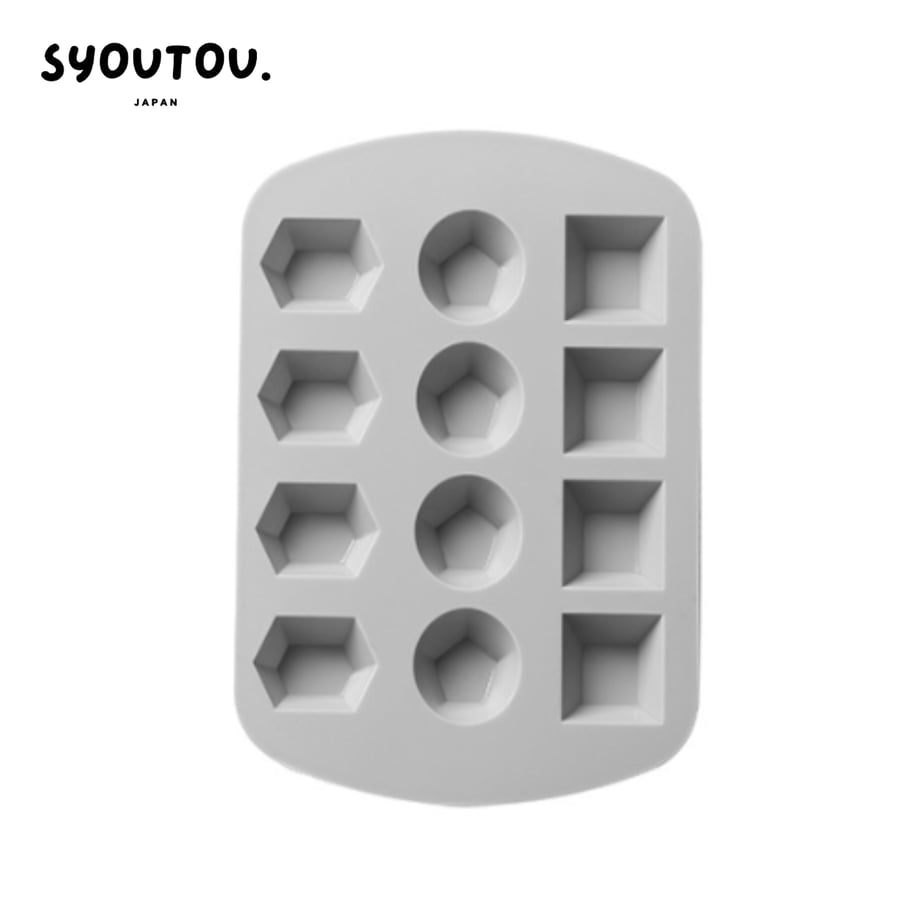 607057e81e746b578c5bd18a