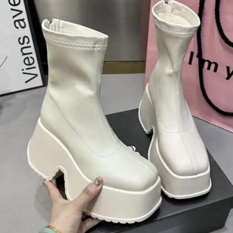 スクエアトゥ厚底ヒールアンクルスキニーショートブーツ/2色展開 スクエアトゥ厚底ヒールアンクルスキニーショートブーツ/2色展開