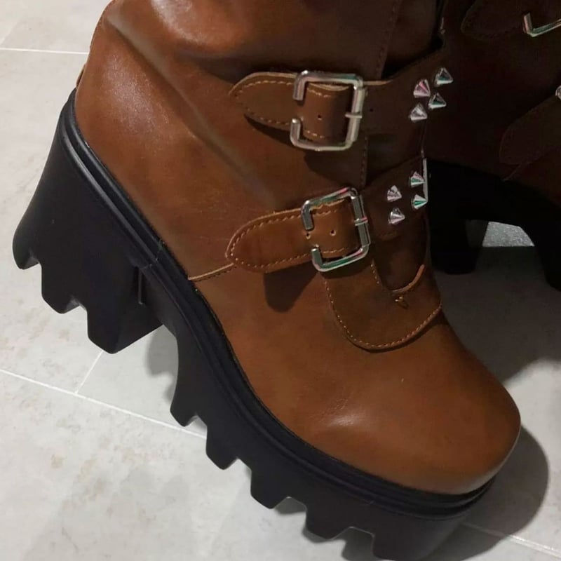 ミドルブーツ KRISTIN DANA BOOTS_2color 5連ゴシックベルト厚底ミドルブーツ/靴/2色展開/23〜26.5cm