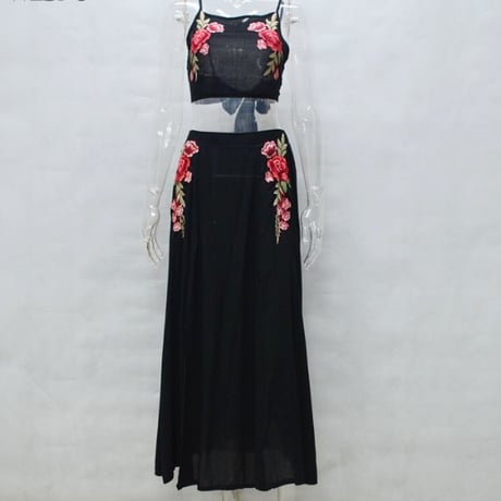 【即納】ローズ刺繍Blackシースルースリットセットアップ/リゾート