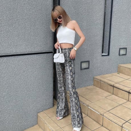 【即納✴︎送料無料】ワンショルクロップドTOPS/5色展開/S～XL