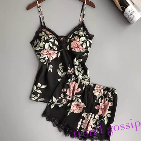 【BlackM即納】レース付きサテンフラワーキャミ&ショートパンツルームウェアセット/3色展開/S～XL/2020SS