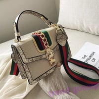 2WAYパイソンフレーム台形ショルダーバッグ/ハンドバッグ/鞄/2019AW