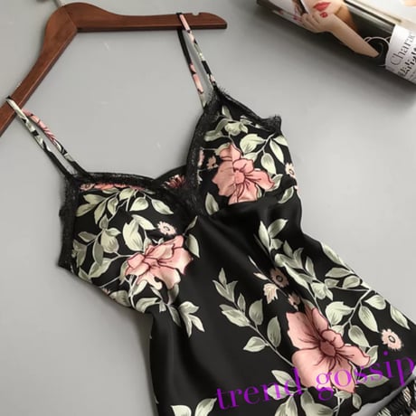 【BlackM即納】レース付きサテンフラワーキャミ&ショートパンツルームウェアセット/3色展開/S～XL/2020SS