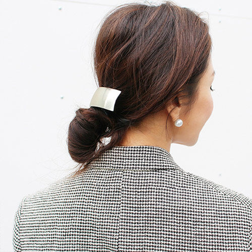 ブラッシュド メタル ボリューム バレッタ (シルバー) | STEP-HAIR