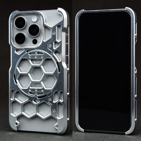 iPhone 15Pro用プロテクターケース