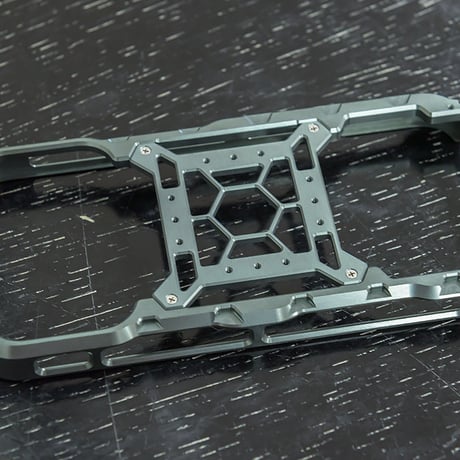 iPhone 17Pro用プロテクターケース