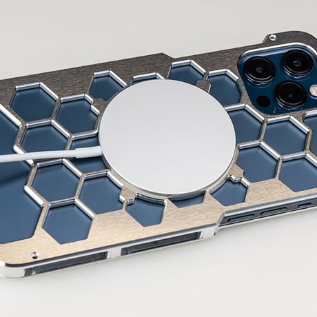 iPhone 13ProMax用プロテクターケース