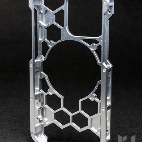 iPhone 13Pro用プロテクターケース