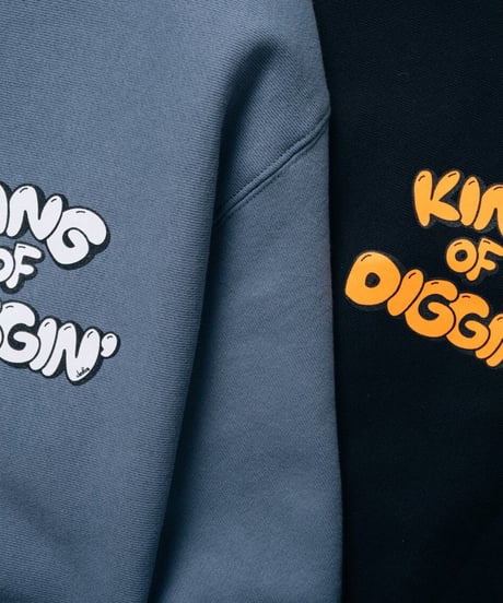 KING OF DIGGIN’×cleofus | Bubble Logo Crewneck - Stone Blue -