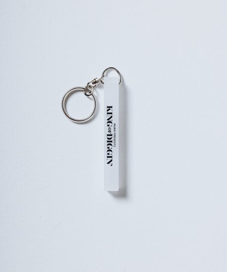 KING OF DIGGIN’×CHIYODA HOTEL | Official Mini Hotel Key Holder -  Milky White -