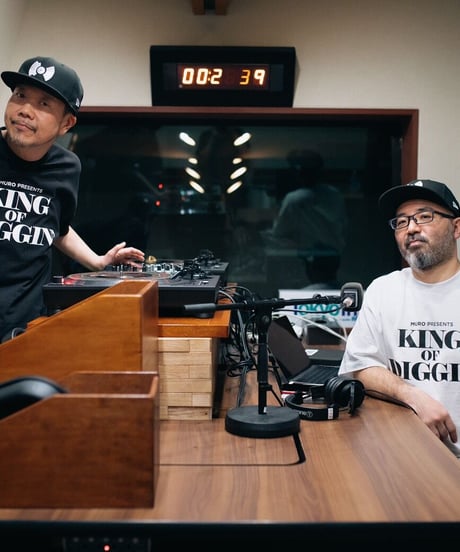 KING OF DIGGIN’ | Official T-shirt - White -