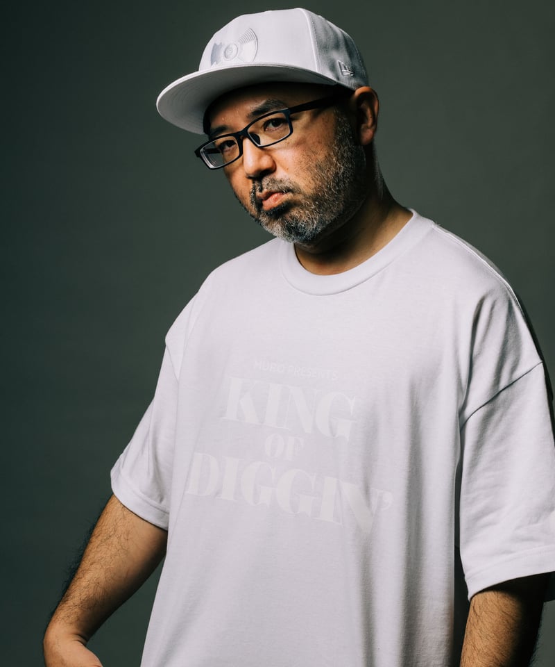 KING OF DIGGIN' | Official T-shirt - White x Wh KING OF DIGGIN' | Official T-shirt - White x Wh