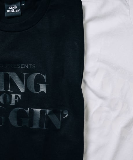 KING OF DIGGIN’ | Official T-shirt - Black x Black -