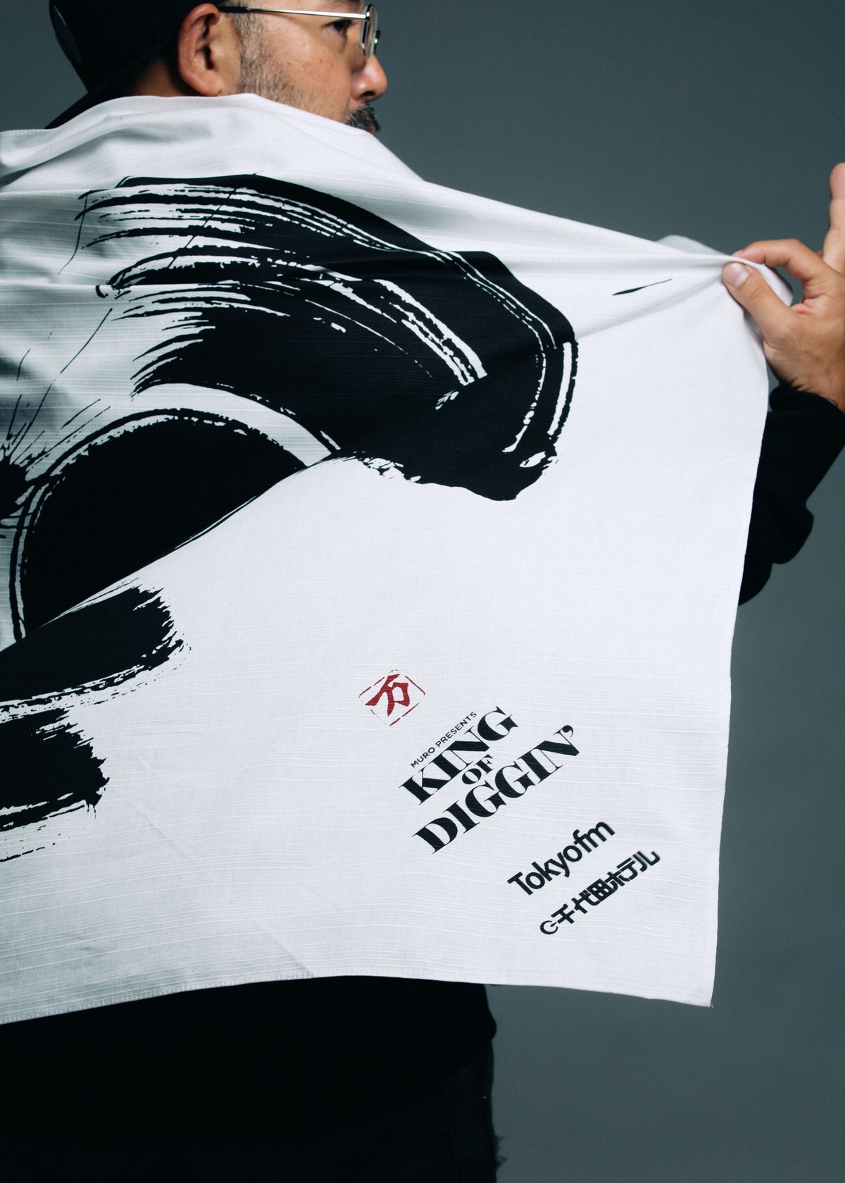 KING OF DIGGIN'×書道家 万美×CHIYODA HOTEL | 風呂敷 | CH