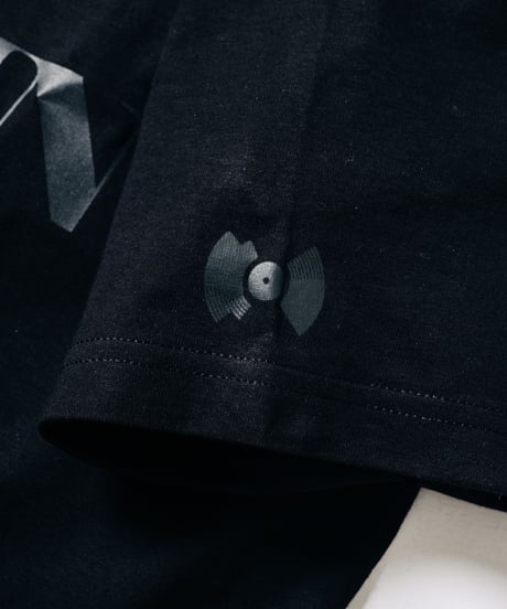 KING OF DIGGIN’ | Official T-shirt - Black x Black -