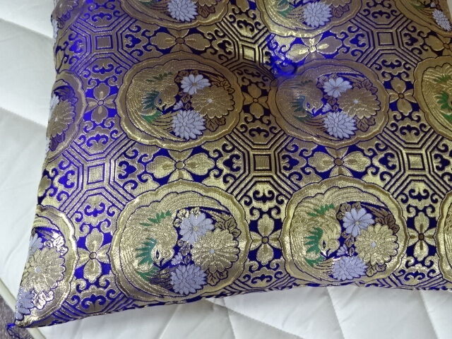 エブリ寝具ファクトリー 金襴鳳凰法要座布団 緞子版（68x72cm）ご