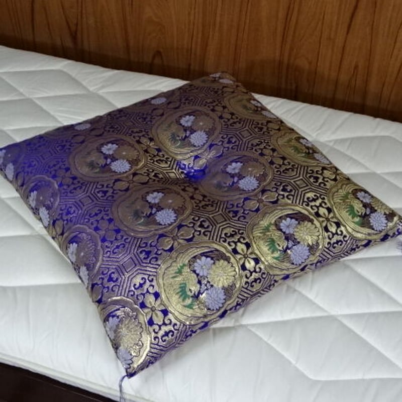 エブリ寝具ファクトリー 金襴鳳凰法要座布団 緞子版（68x72cm）ご