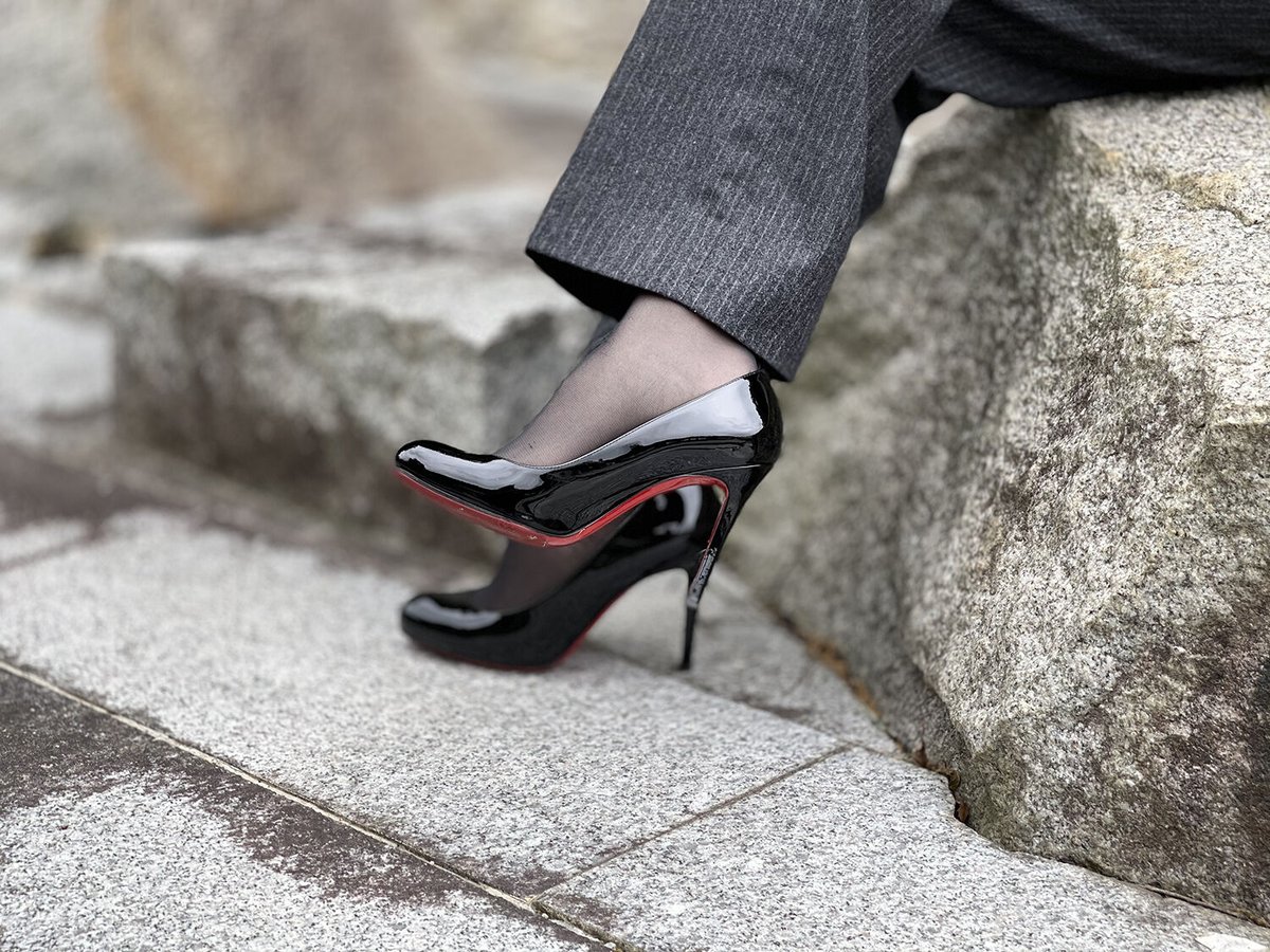 パテントルブタン/Christian Louboutin | 月読