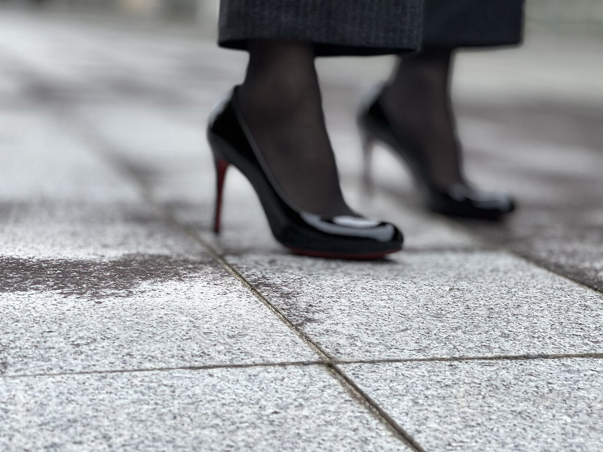 パテントルブタン/Christian Louboutin | 月読