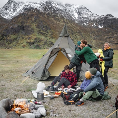 【HELSPORT / ヘルスポート】Varanger Camp / バランゲルキャンプ 12-14 人用 テント