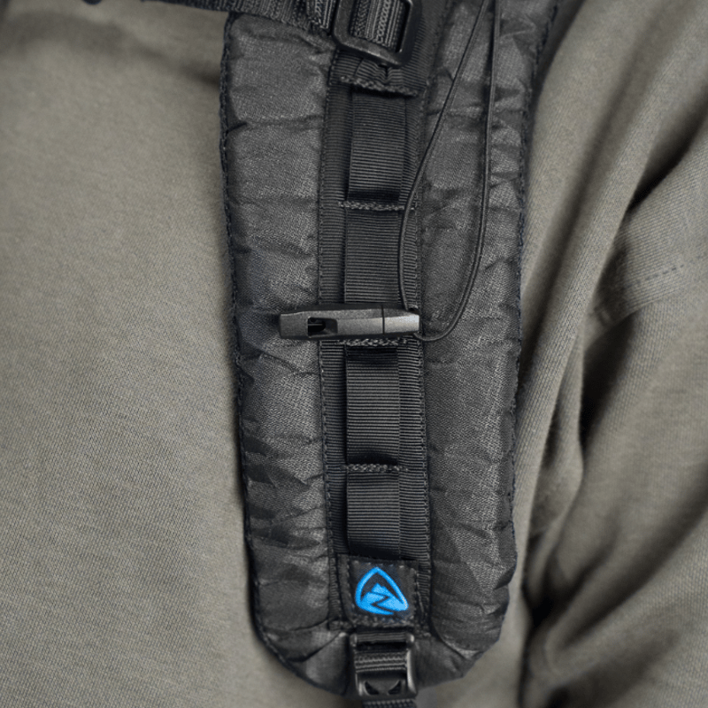 Zpacks（ゼットパックス）】X Whistle Clip（エックスホイッスル