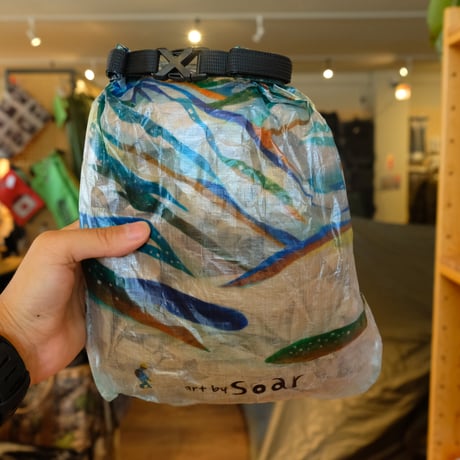 【soar art Works】ダイニーマドライバッグ Sサイズ（3L）