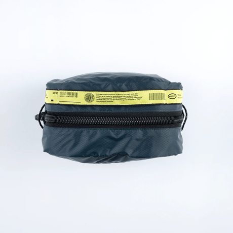 【WEEKENDER（ウィークエンダー）】 LW UTILITY POUCH