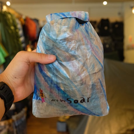【soar art Works】ダイニーマドライバッグ SSサイズ（２L）