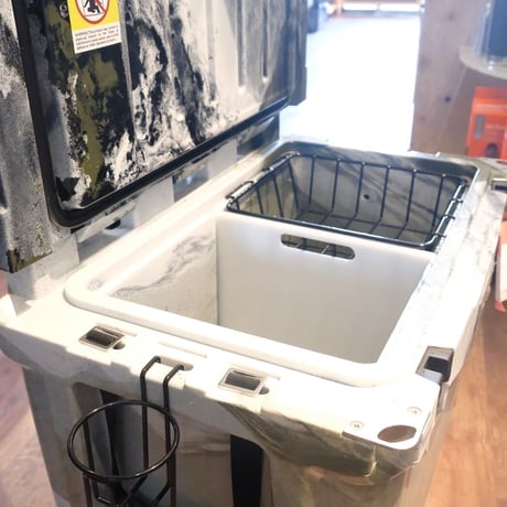 【Deelight/ディーライト】Iceland Cooler Box / アイスランドクーラーボックス 60QT ホイール付き