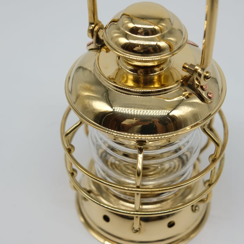 VMT ミニネルソン オイルランタン ブラス | yellowknife Outdoor Shop