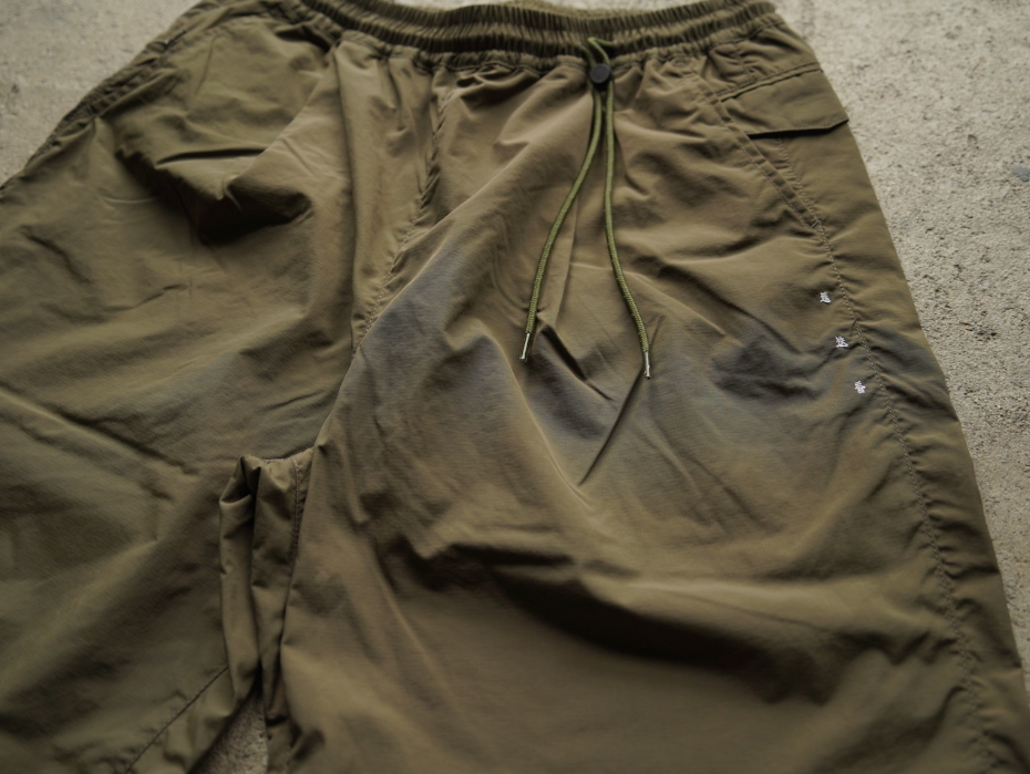 迷迭香 NYLON MICRO RIP HARVEST TRAINER 迷迭香（マンネンロウ）NYLON MICRO RIP HARVEST TRAINER