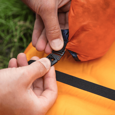 【ENLIGHTENED EQUIPMENT（エンライト）】（5℃）Revelation Sleeping Quilt 850FP （キルト型シュラフ）