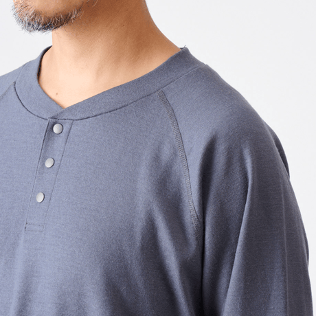 【AXESQUIN（アクシーズクイーン）】Merino Wool Sweater
