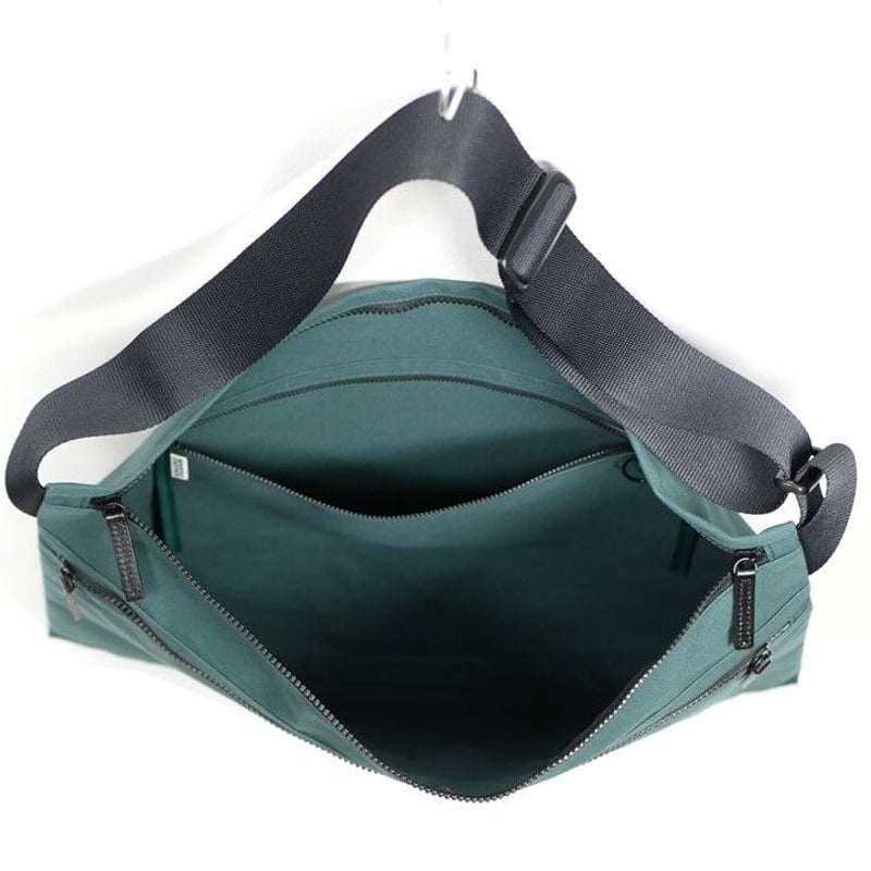 ぺたんこショルダーバッグ/薄カーキ（倉敷帆布＋栃木レザー使用） | nonos