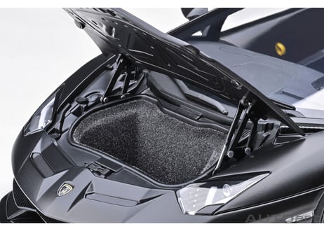 AUTOart 1/18　 ランボルギーニ アヴェンタドール SVJ （マット・ブラック）　79219