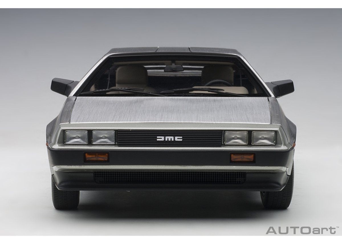 AUTOart 1/18 デロリアン DMC-12 （サテンシルバー） 79916 | AUT
