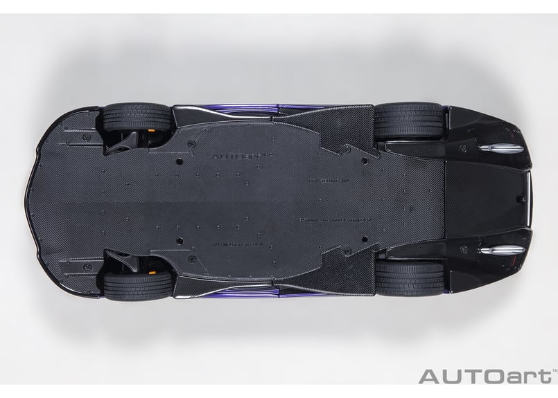 AUTOart 1/18 マクラーレン スピードテール (メタリック AUTOart 1/18 マクラーレン スピードテール (メタリック