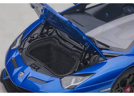 AUTOart 1/18　ランボルギーニ アヴェンタドール SVJ （メタリック・ブルー）　79174