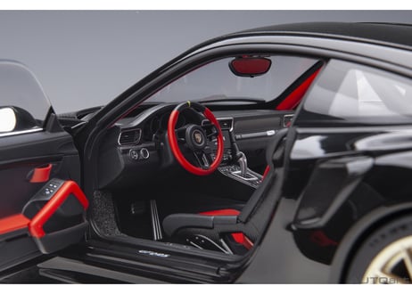 AUTOart 1/18　ポルシェ 911 （991.2） GT2 RS ヴァイザッハ・パッケージ （ブラック／カーボンブラック）　78186
